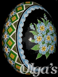 Ukrainian Easter Egg Art. Pysanky. Forget me nots.